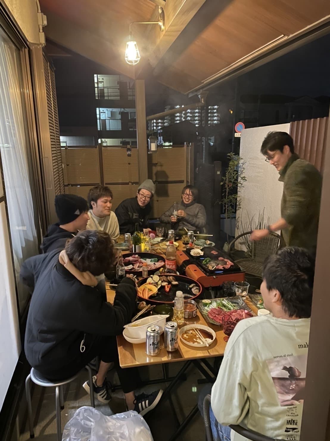 グループでバーベキュー